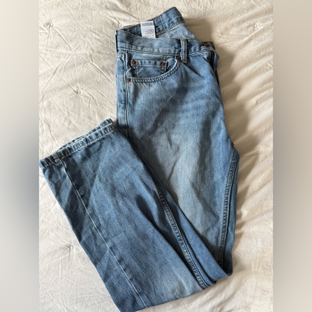 Levi 505s - light wash. 30x30